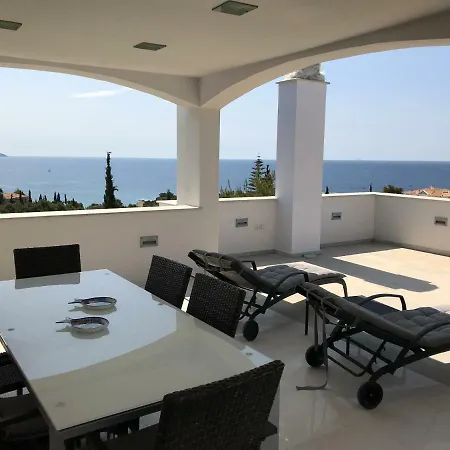 In Kosta Villa